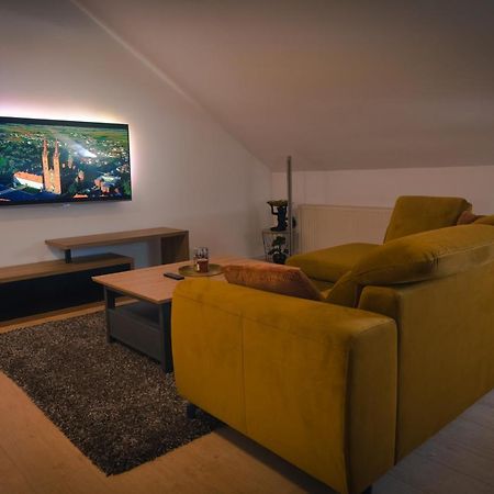 Ferienwohnung Mila Apartman Ðakovo Exterior foto